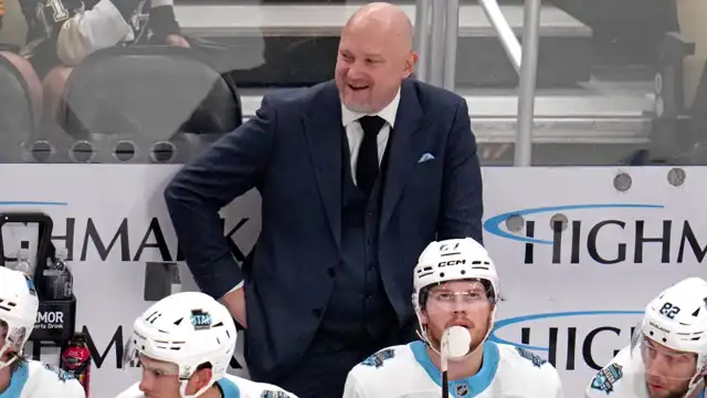 Thumbnail for Utah Mammoth Retains Coach Andre Tourigny Amid Rivalry with Vegas Golden Knights and Connections to Arizona Coyotes - Beginner level Sports exercise